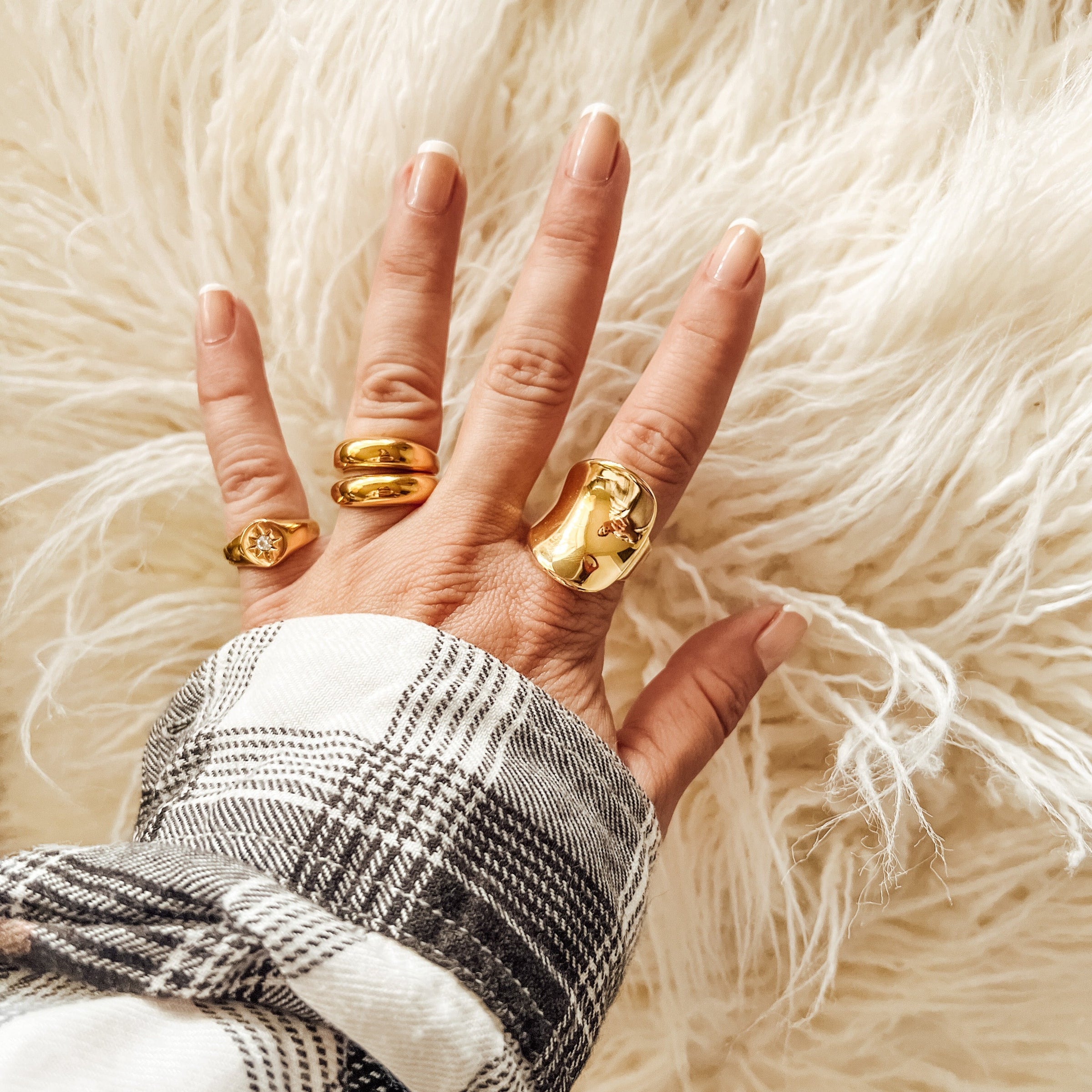 Ella Bubble Geometric Statement Ring