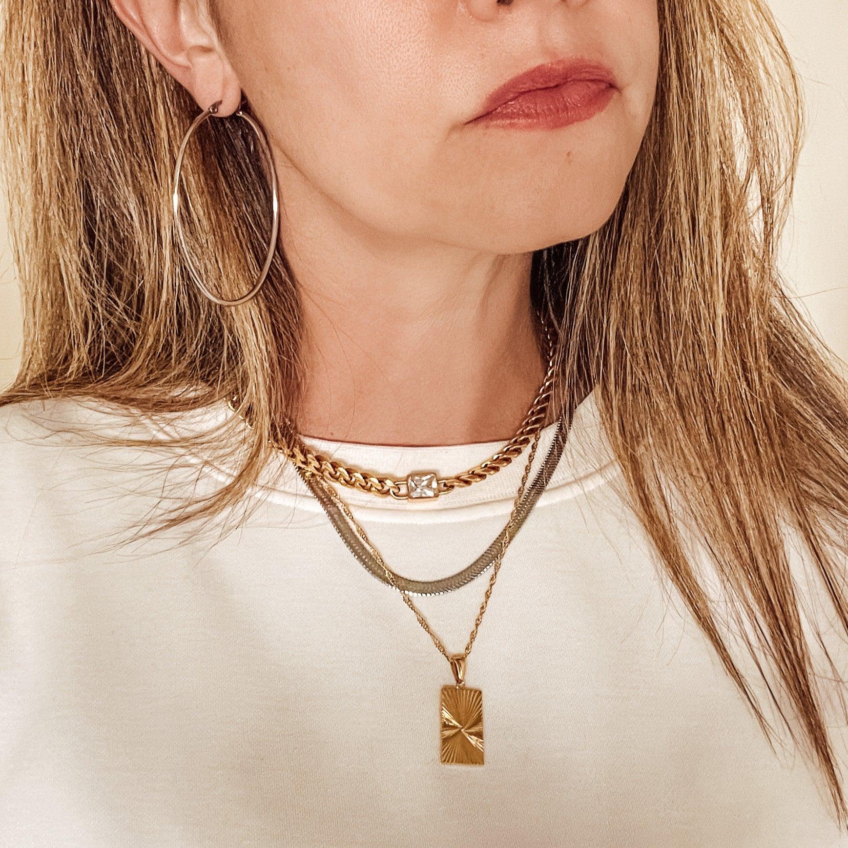 Evelyn Silver Herringbone Necklace - Nanda Jewelry