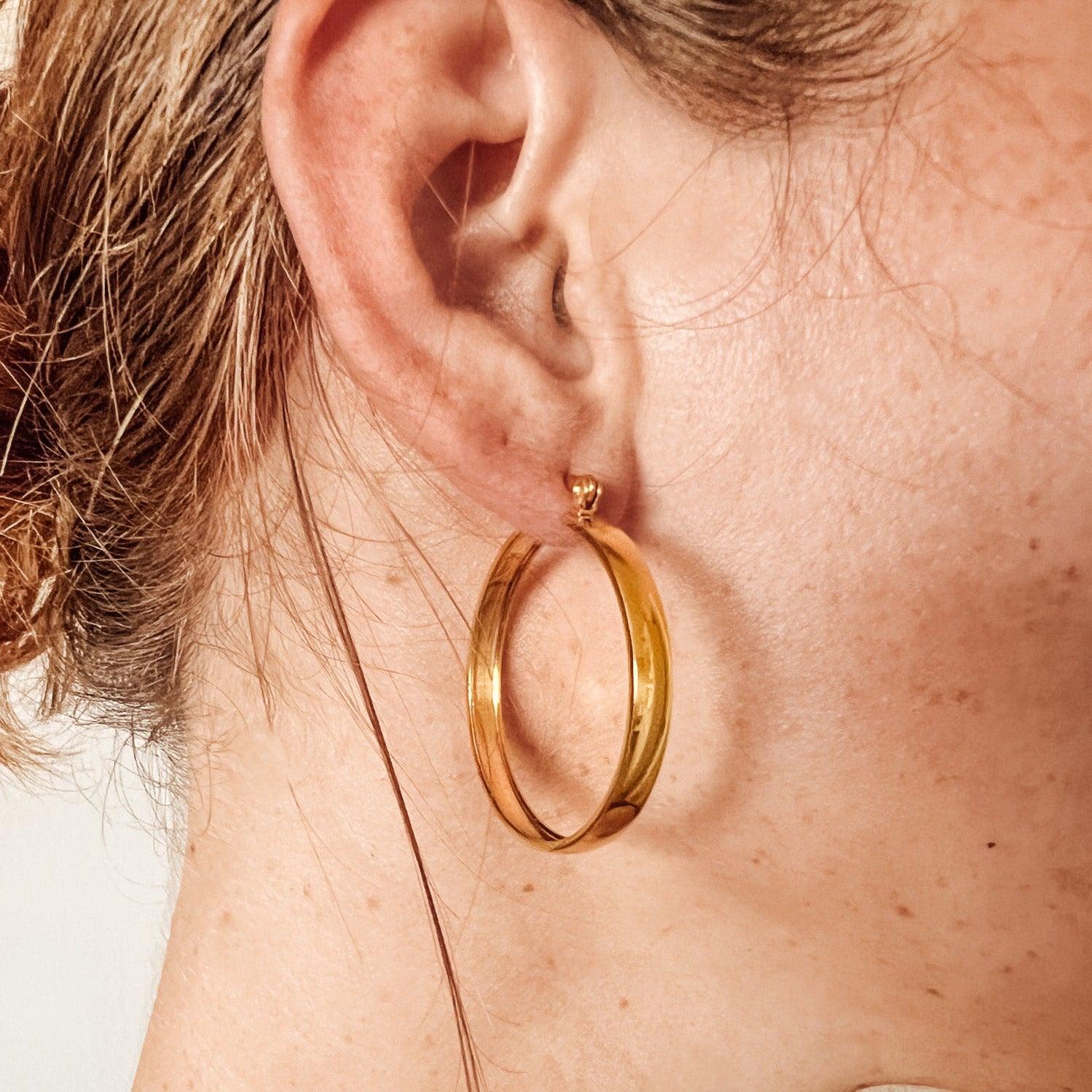 Sophia Flat Wide Hoops - Nanda Jewelry