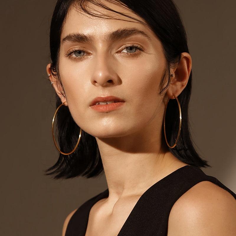 Sarah Oval Hoops - Nanda Jewelry