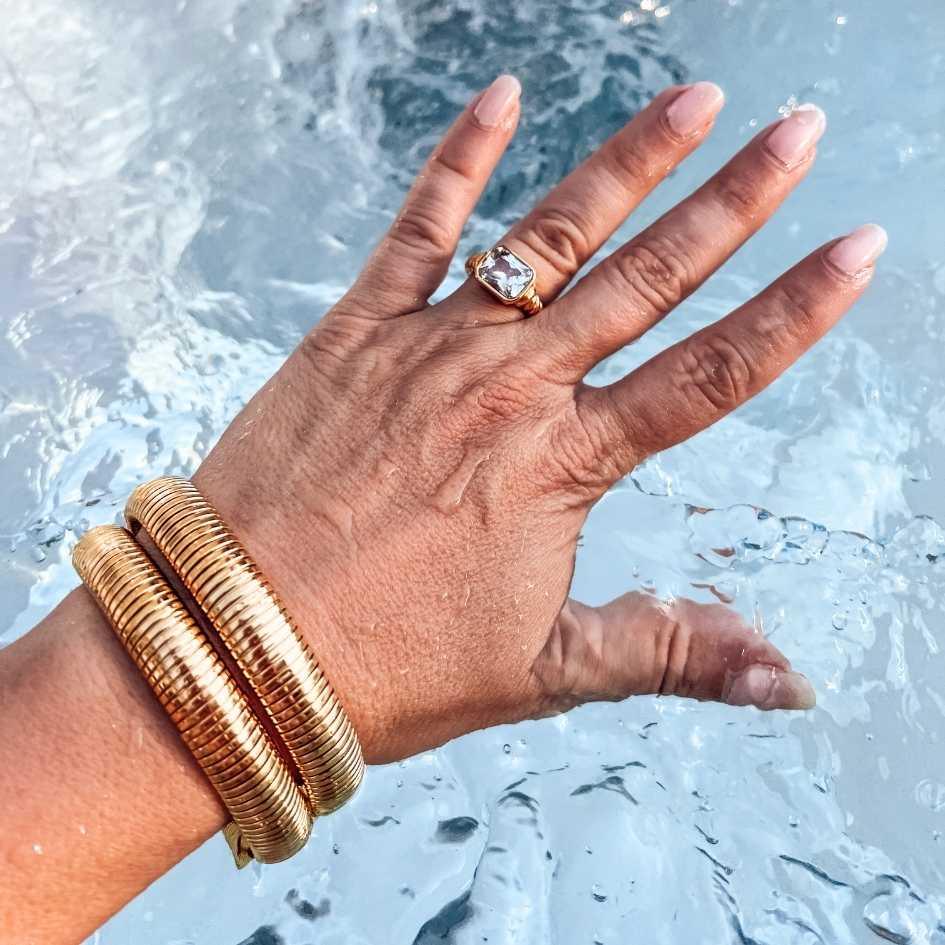 6 BEST 2023 JEWELRY TRENDS TO SPORT WITH ALL YOUR SUMMER LOOKS - Nanda Jewelry