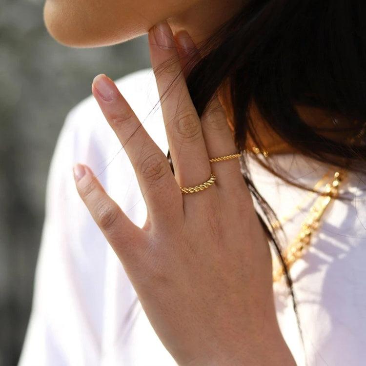 Nanda Jewelry | Naomi Thin Twisted Gold Ring